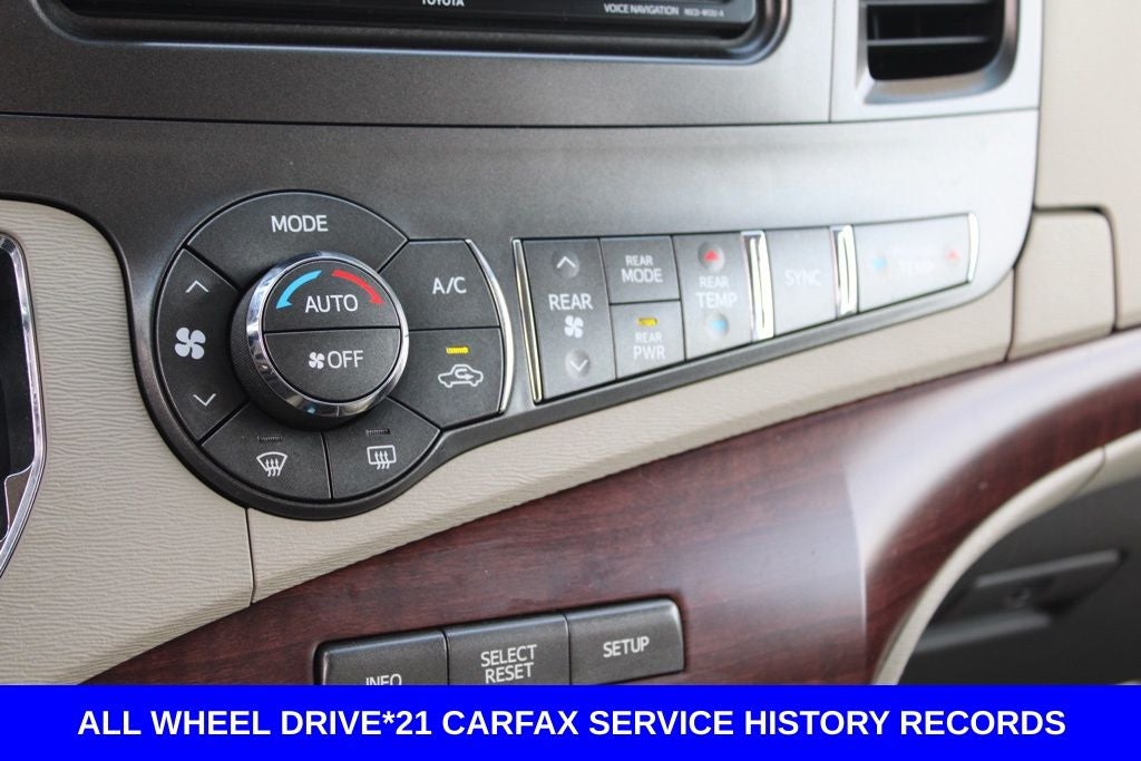 2014 Toyota Sienna XLE 7 Passenger