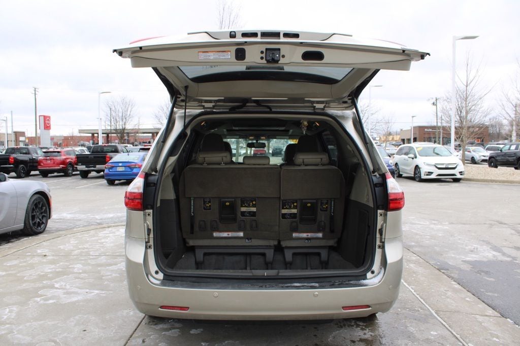 2017 Toyota Sienna XLE Premium 7 Passenger
