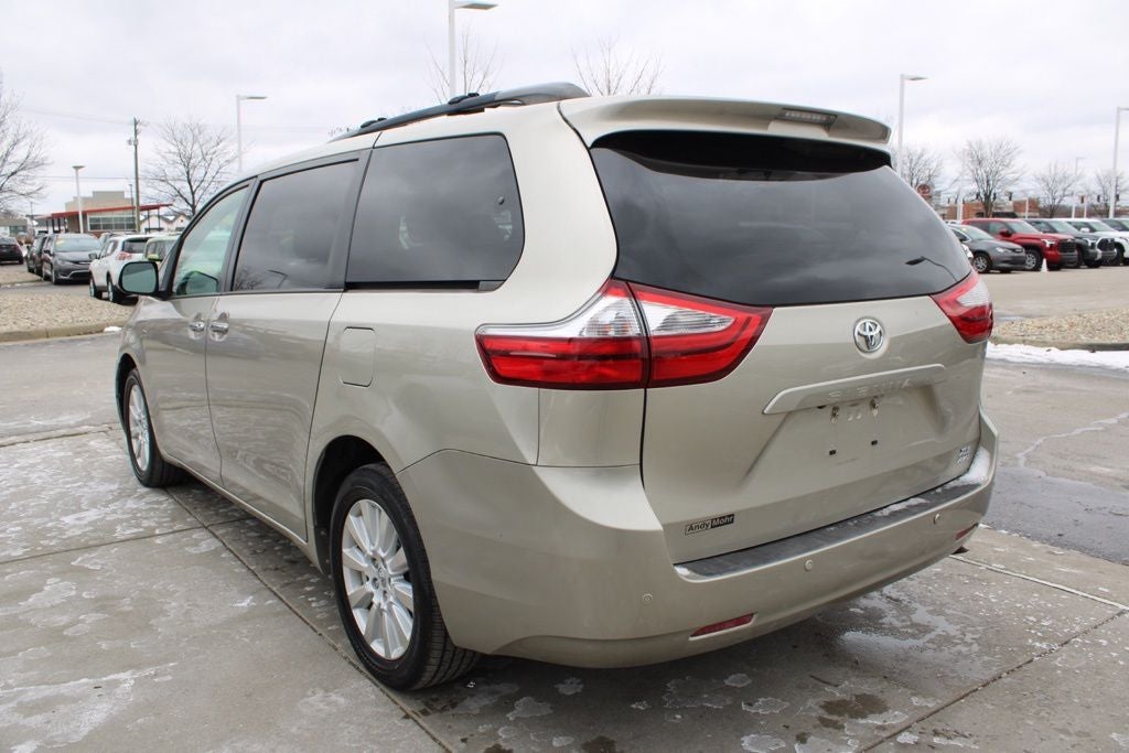2017 Toyota Sienna XLE Premium 7 Passenger