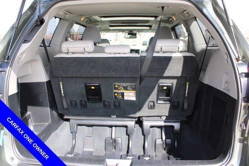 2020 Toyota Sienna Limited Premium 7 Passenger