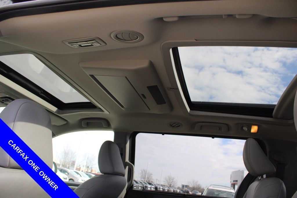 2020 Toyota Sienna Limited Premium 7 Passenger