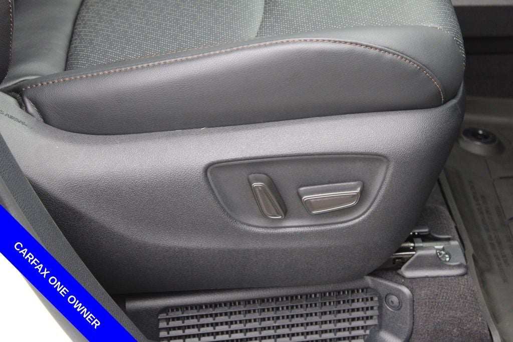 2025 Toyota Sienna Platinum 7 Passenger