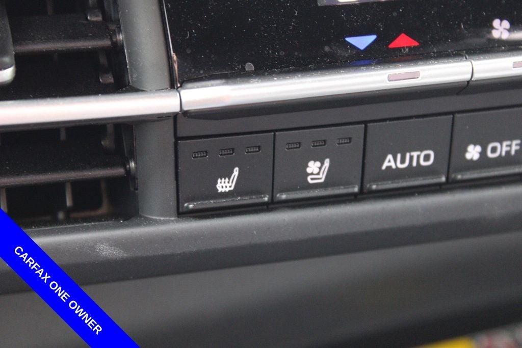 2025 Toyota Sienna Platinum 7 Passenger