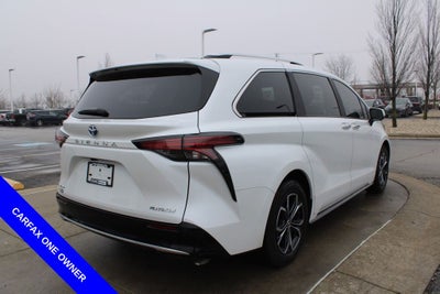 2025 Toyota Sienna Platinum 7 Passenger