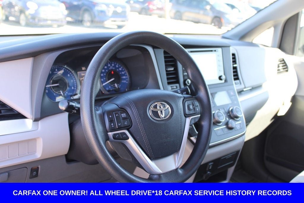2018 Toyota Sienna LE 7 Passenger