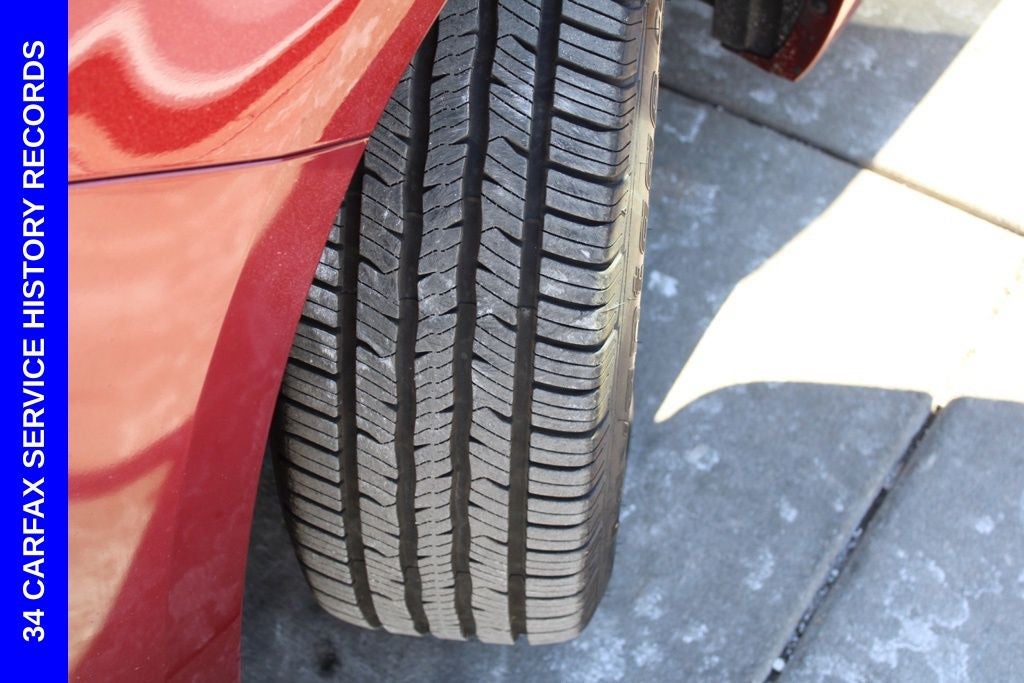 2013 Toyota Sienna LE 8 Passenger