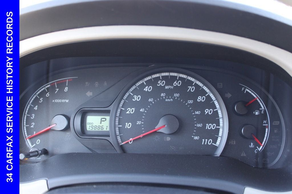 2013 Toyota Sienna LE 8 Passenger