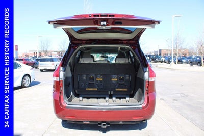 2013 Toyota Sienna LE 8 Passenger