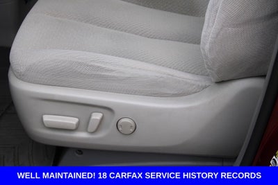 2014 Toyota Sienna LE 8 Passenger