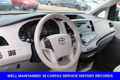 2014 Toyota Sienna LE 8 Passenger