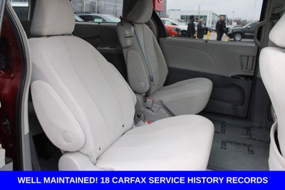 2014 Toyota Sienna LE 8 Passenger