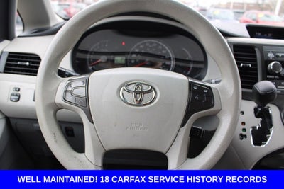2014 Toyota Sienna LE 8 Passenger