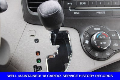 2014 Toyota Sienna LE 8 Passenger