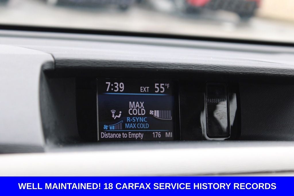 2014 Toyota Sienna LE 8 Passenger