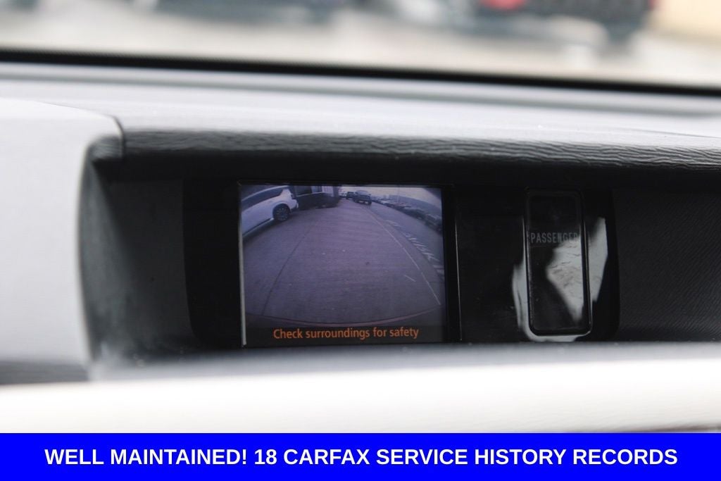 2014 Toyota Sienna LE 8 Passenger