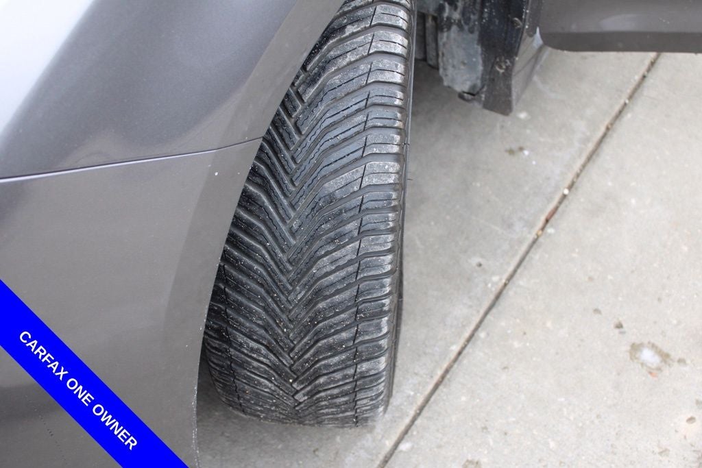 2017 Toyota Sienna SE Premium 8 Passenger