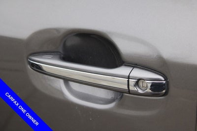 2017 Toyota Sienna SE Premium 8 Passenger