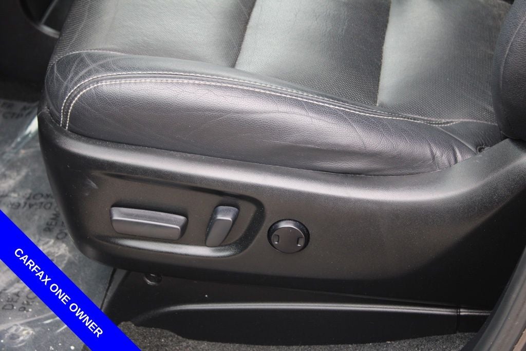 2017 Toyota Sienna SE Premium 8 Passenger