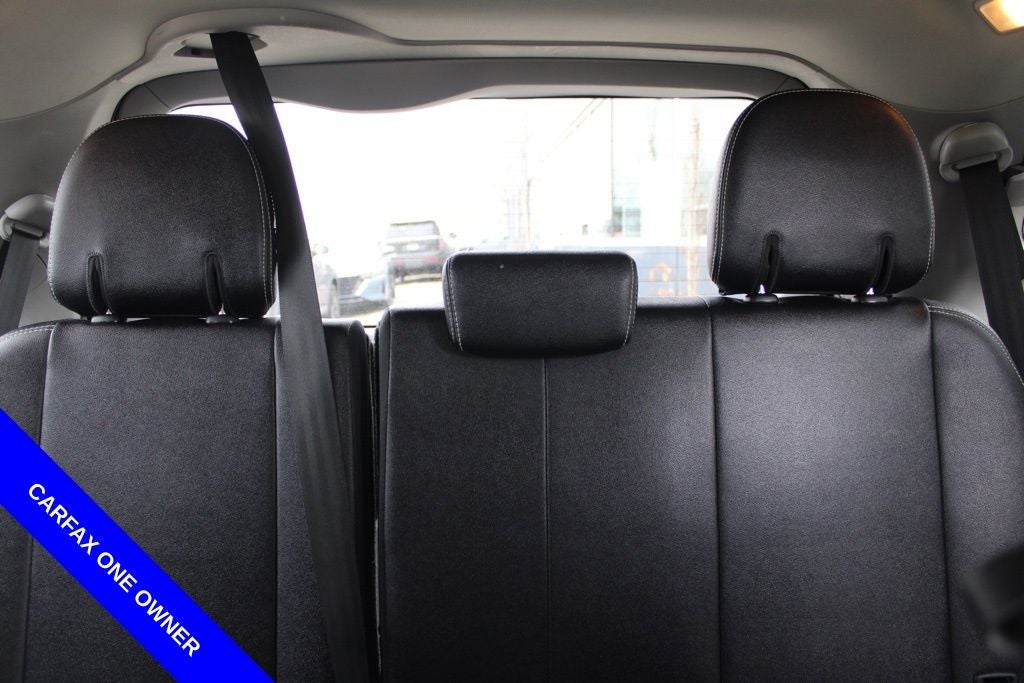 2017 Toyota Sienna SE Premium 8 Passenger