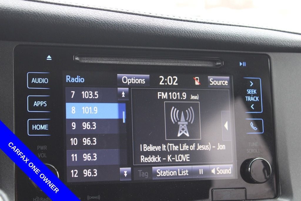 2017 Toyota Sienna SE Premium 8 Passenger