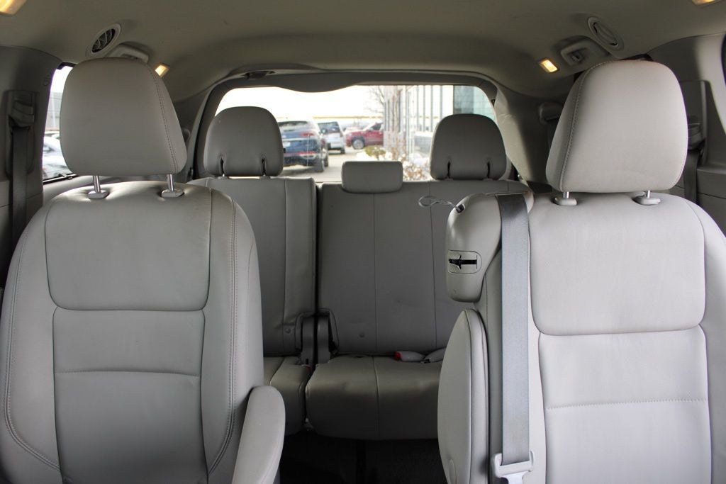 2015 Toyota Sienna XLE Premium 8 Passenger