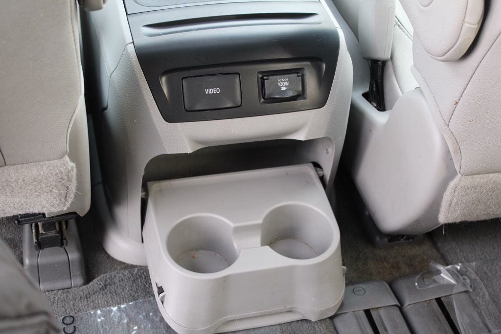 2015 Toyota Sienna XLE Premium 8 Passenger