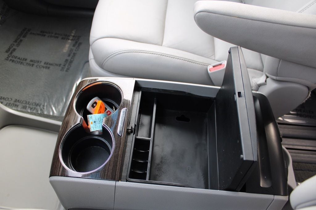 2015 Toyota Sienna XLE Premium 8 Passenger