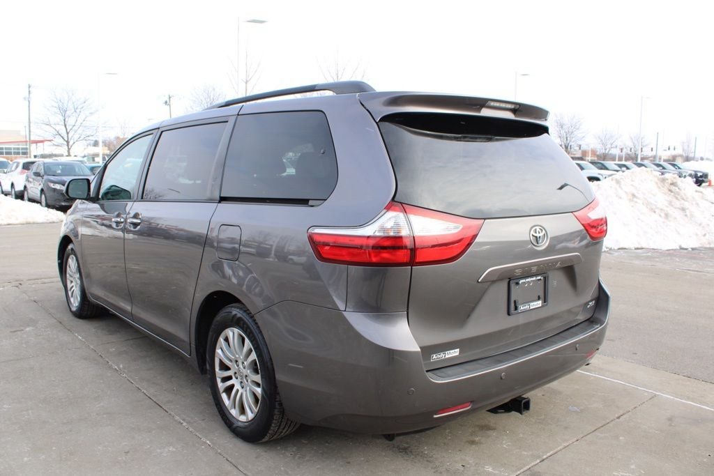 2015 Toyota Sienna XLE Premium 8 Passenger