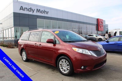 2015 Toyota Sienna XLE 8 Passenger