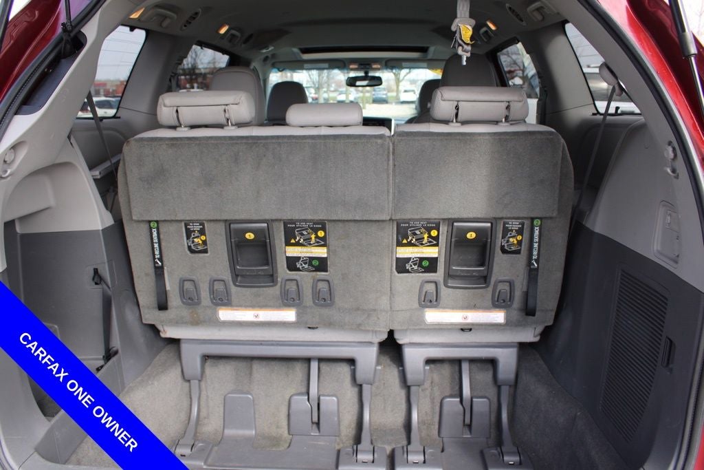 2015 Toyota Sienna XLE 8 Passenger