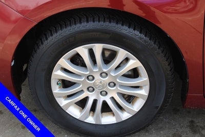 2015 Toyota Sienna XLE 8 Passenger