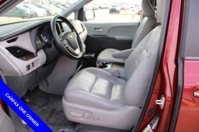 2015 Toyota Sienna XLE 8 Passenger