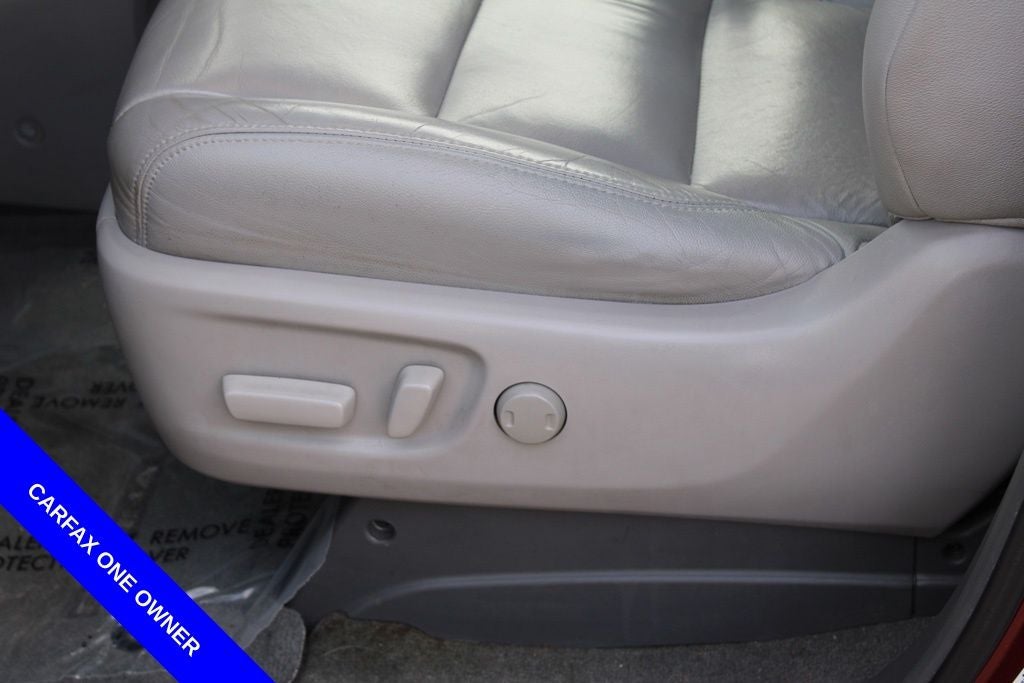 2015 Toyota Sienna XLE 8 Passenger