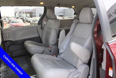 2015 Toyota Sienna XLE 8 Passenger