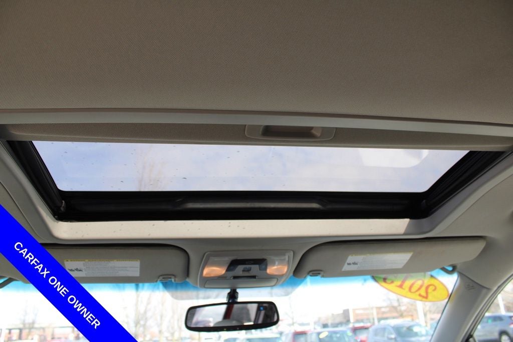 2015 Toyota Sienna XLE 8 Passenger