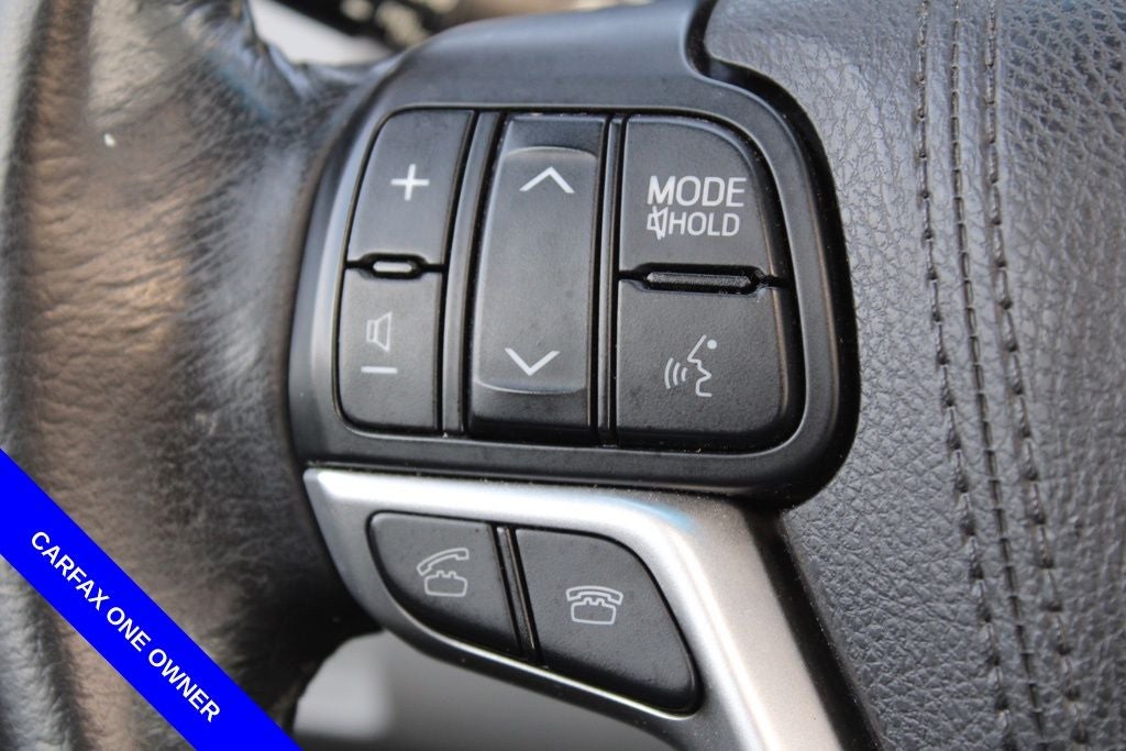 2015 Toyota Sienna XLE 8 Passenger