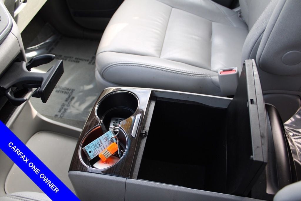 2015 Toyota Sienna XLE 8 Passenger