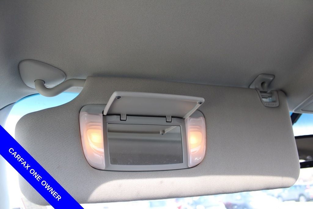 2015 Toyota Sienna XLE 8 Passenger