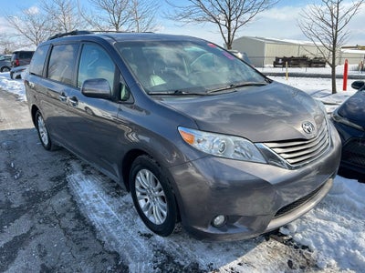 2015 Toyota Sienna XLE