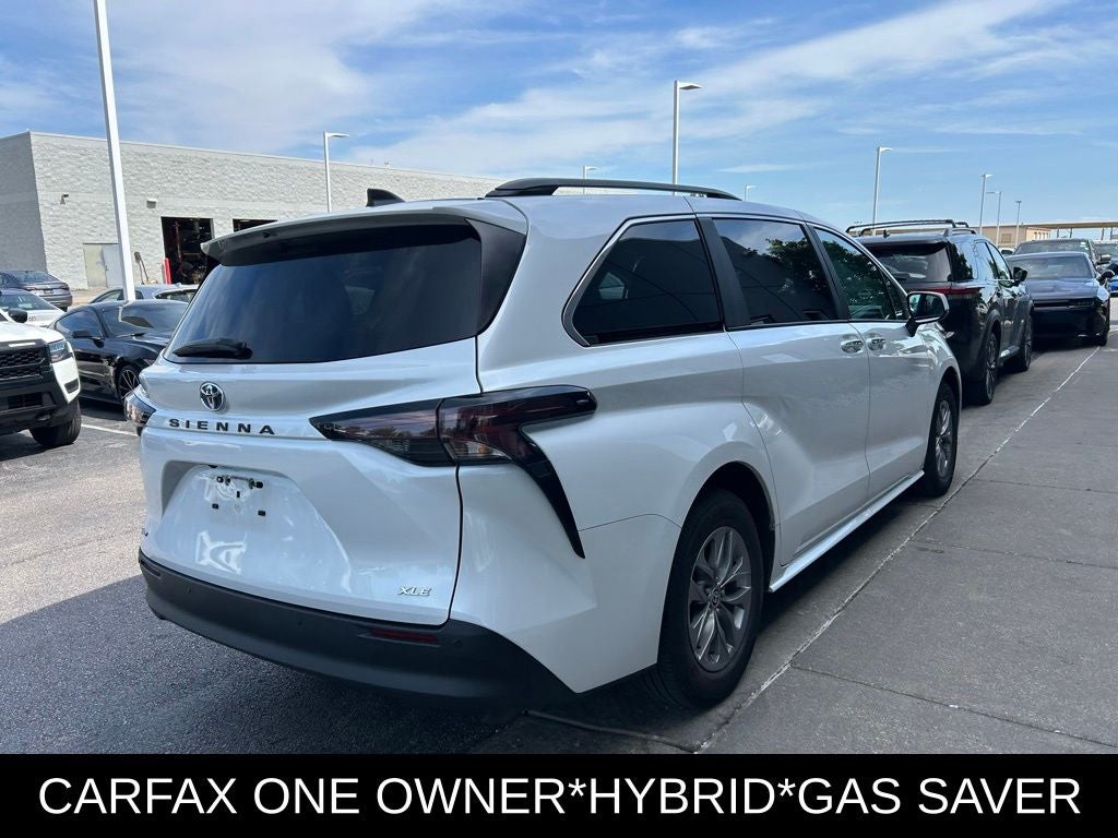2025 Toyota Sienna XLE 8 Passenger