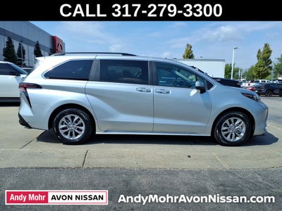 2025 Toyota Sienna XLE 8 Passenger