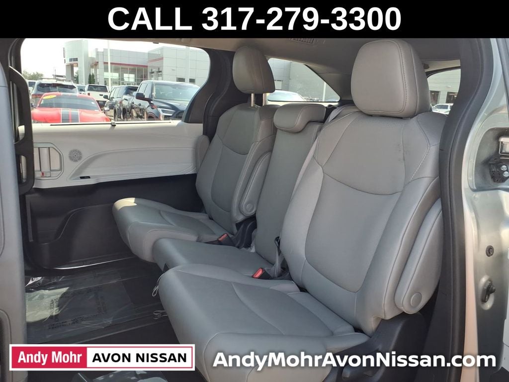 2025 Toyota Sienna XLE 8 Passenger