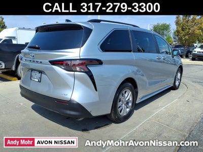 2025 Toyota Sienna XLE 8 Passenger