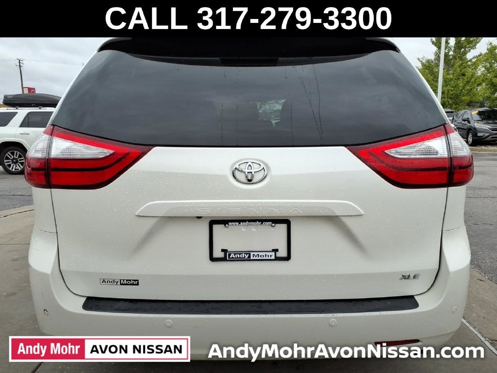 2017 Toyota Sienna XLE Premium 8 Passenger