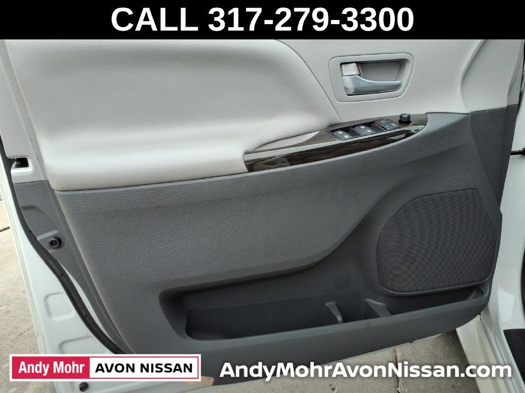 2017 Toyota Sienna XLE Premium 8 Passenger