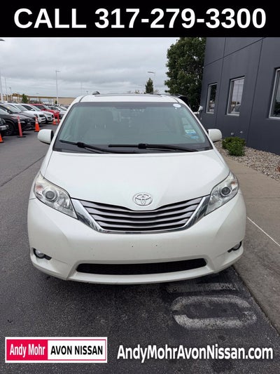 2017 Toyota Sienna XLE Premium 8 Passenger