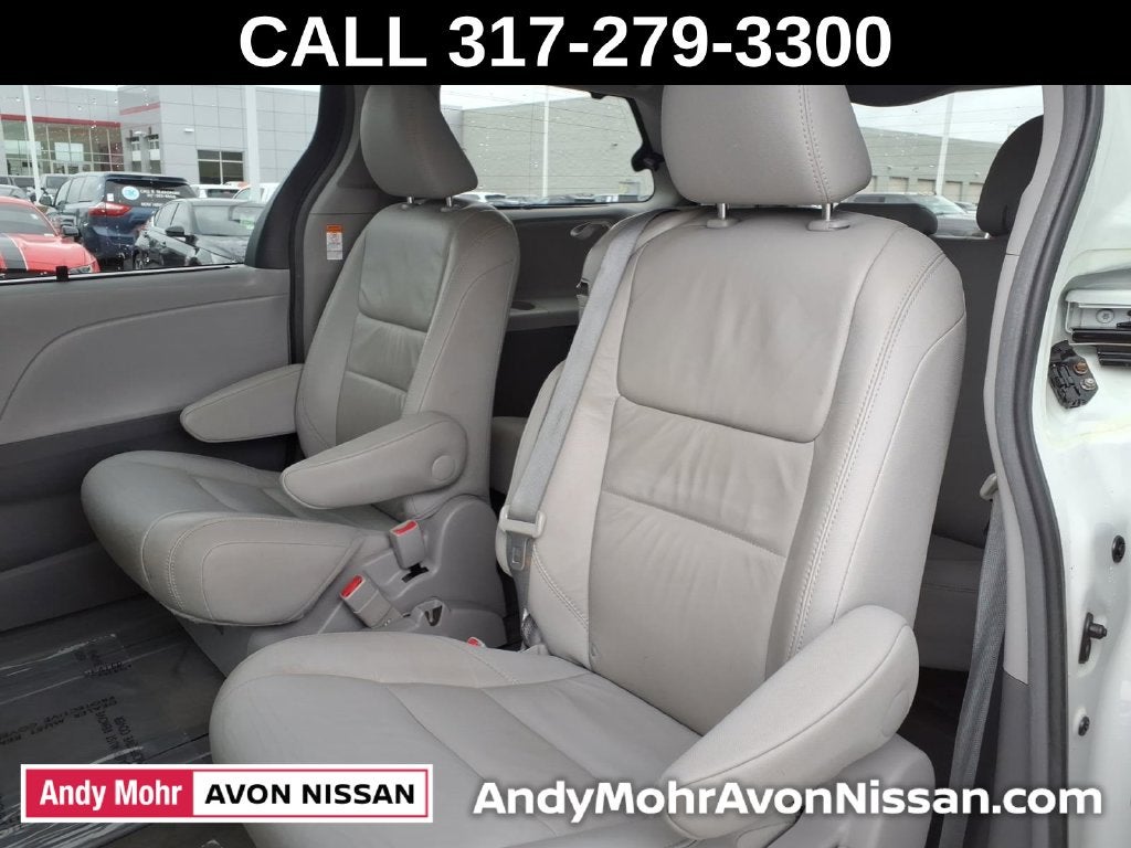 2017 Toyota Sienna XLE Premium 8 Passenger