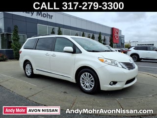 2017 Toyota Sienna XLE Premium 8 Passenger