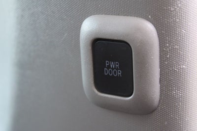 2020 Toyota Sienna XLE 8 Passenger