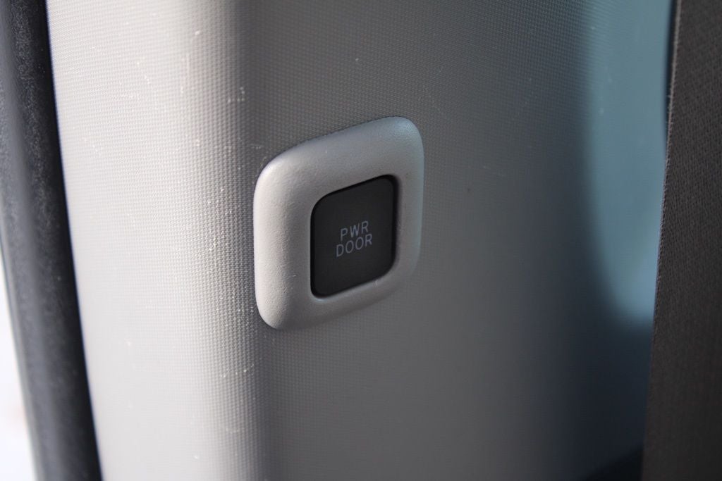 2020 Toyota Sienna XLE 8 Passenger